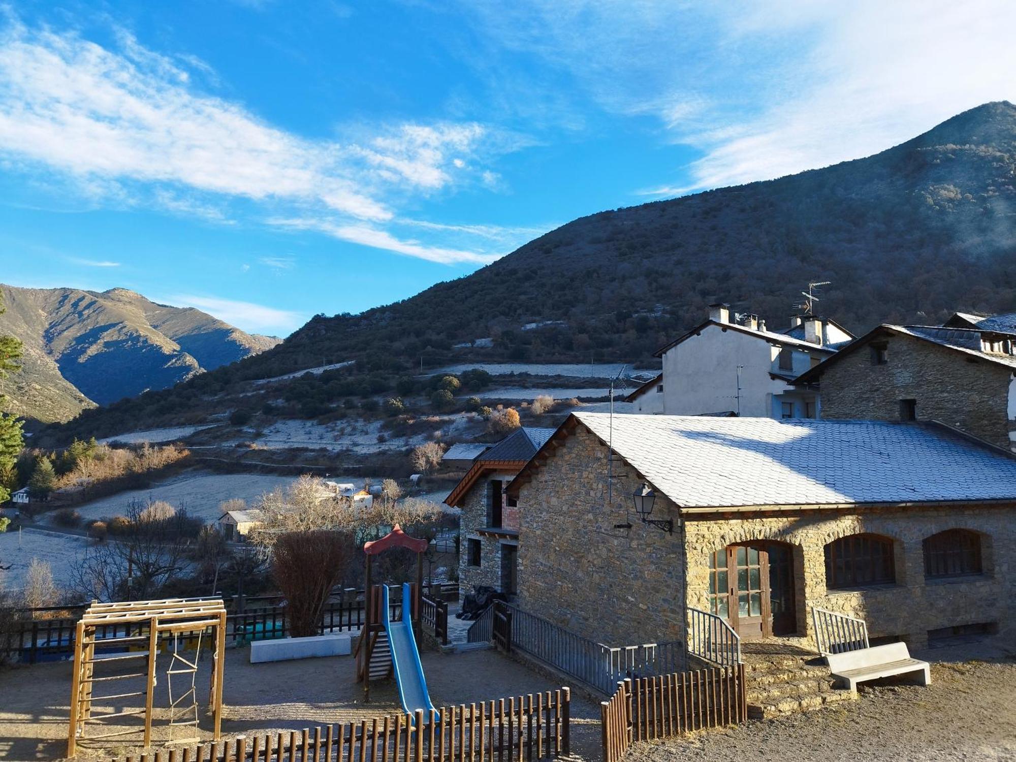 Casa Rural La Comella Tírvia Kültér fotó
