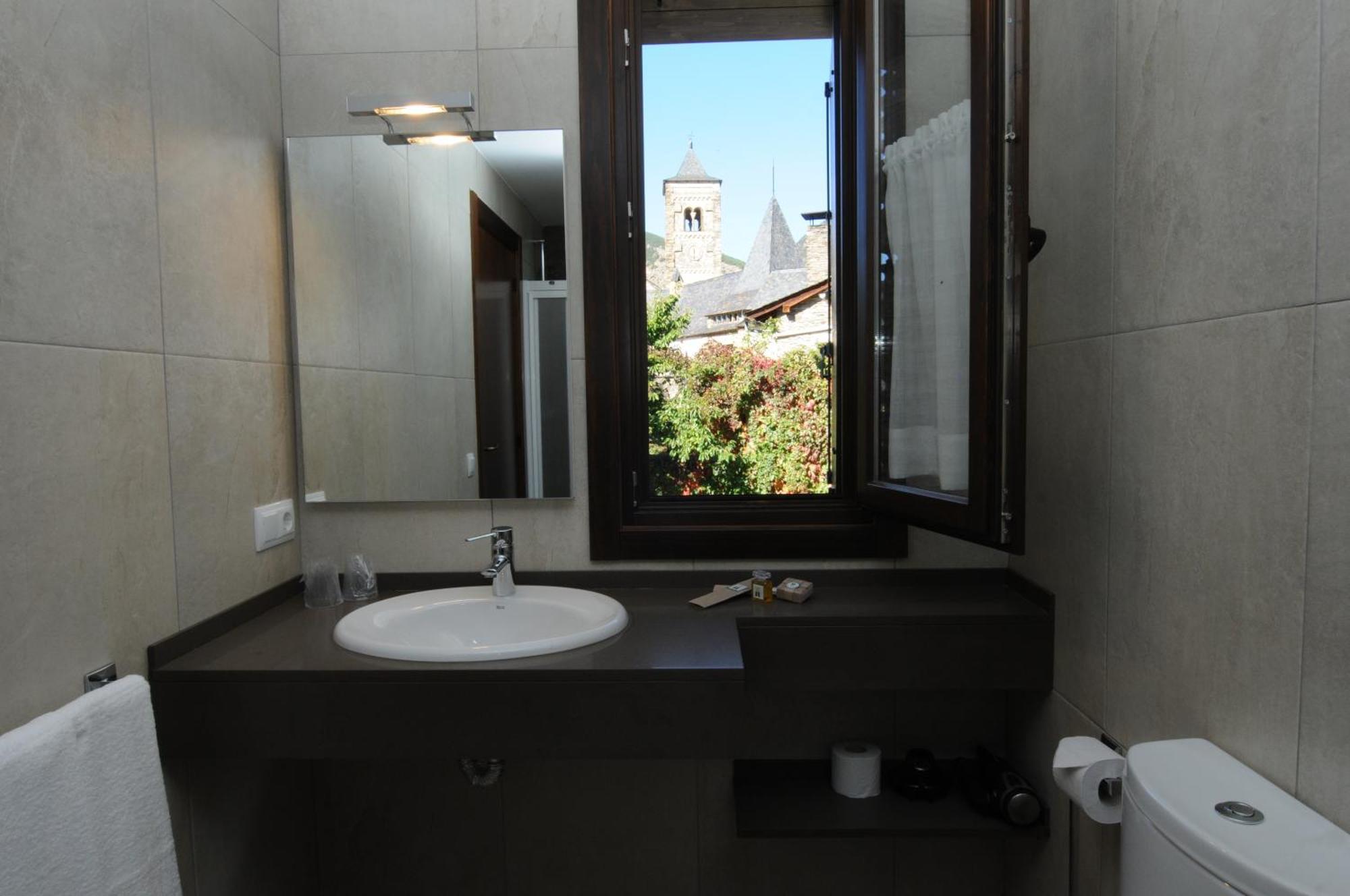 Casa Rural La Comella Tírvia Kültér fotó